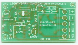 LIGHT/DARK RELAY SW WITH OPAMP