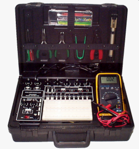 DIGITAL/ANALOG TRAINER W/CASE
