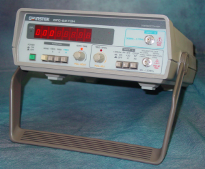 2.7GHZ FREQUENCY COUNTER