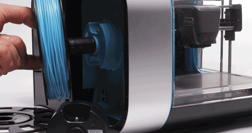 Loading Filament into the Robox 3D printer