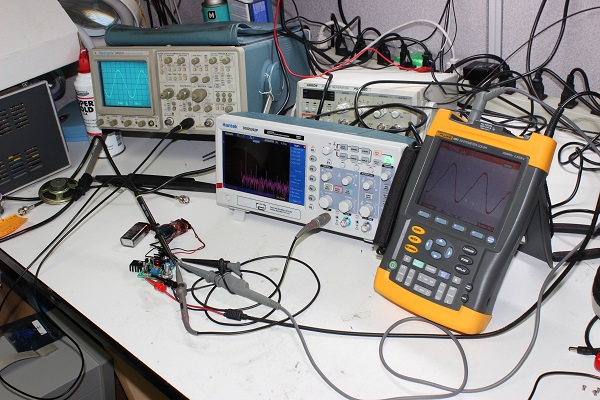 Hantek DSO5202P and Fluke - Circuit Specialists Blog