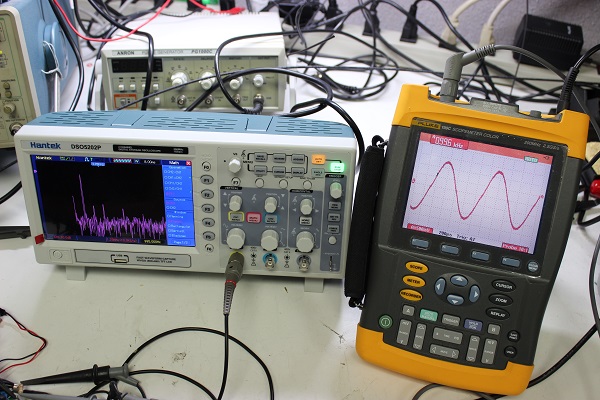 Hantek DSO5202P vs Fluke - Circuit Specialists Blog