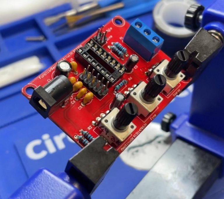 DIY Function Generator From Prototype to Creation
