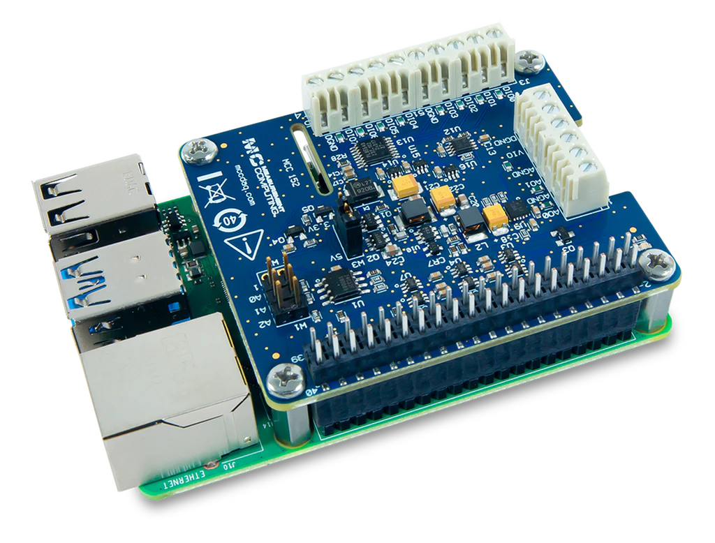 MCC 152: Voltage Output and DIO DAQ HAT for Raspberry Pi