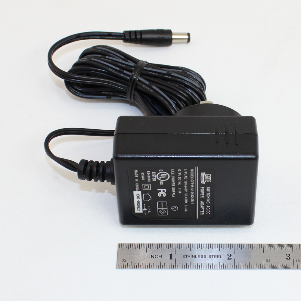 5 Volt 2.5 Amp Plug In Wall Mount Power Supply