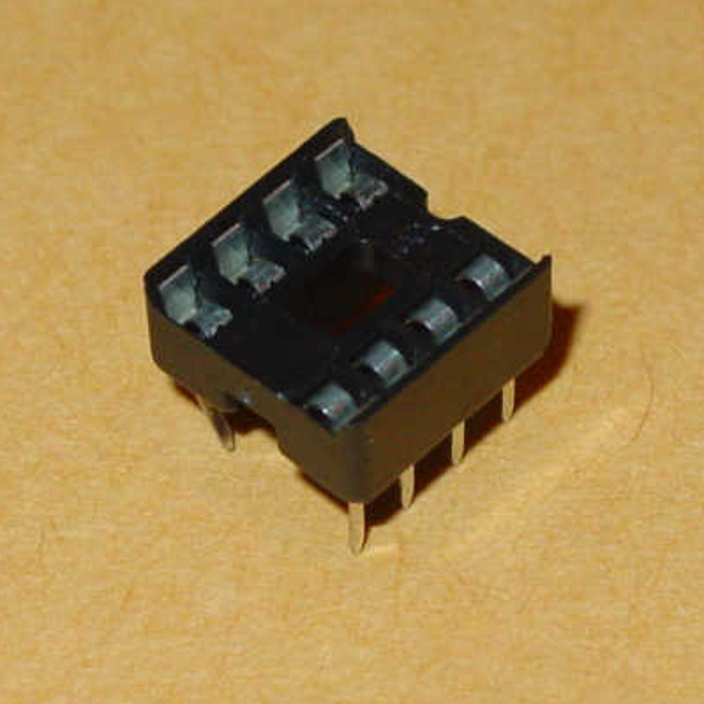 8 Pin Solder Tail Low Profile Dual Wipe IC Socket