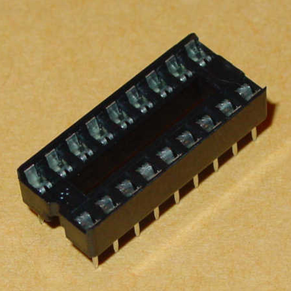 18 Pin Solder Tail Low Profile Dual Wipe IC Socket
