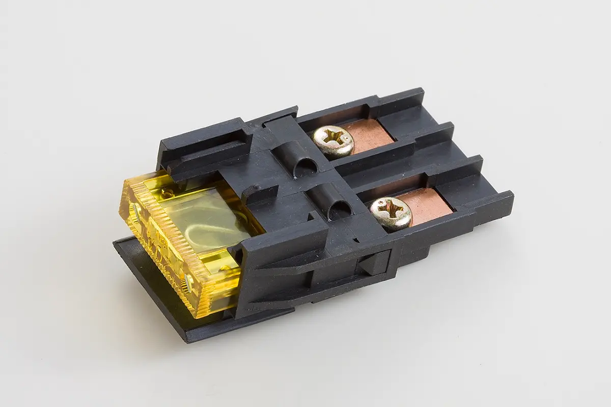 MAXI® FUSE BLOCK, INTERLOCKING