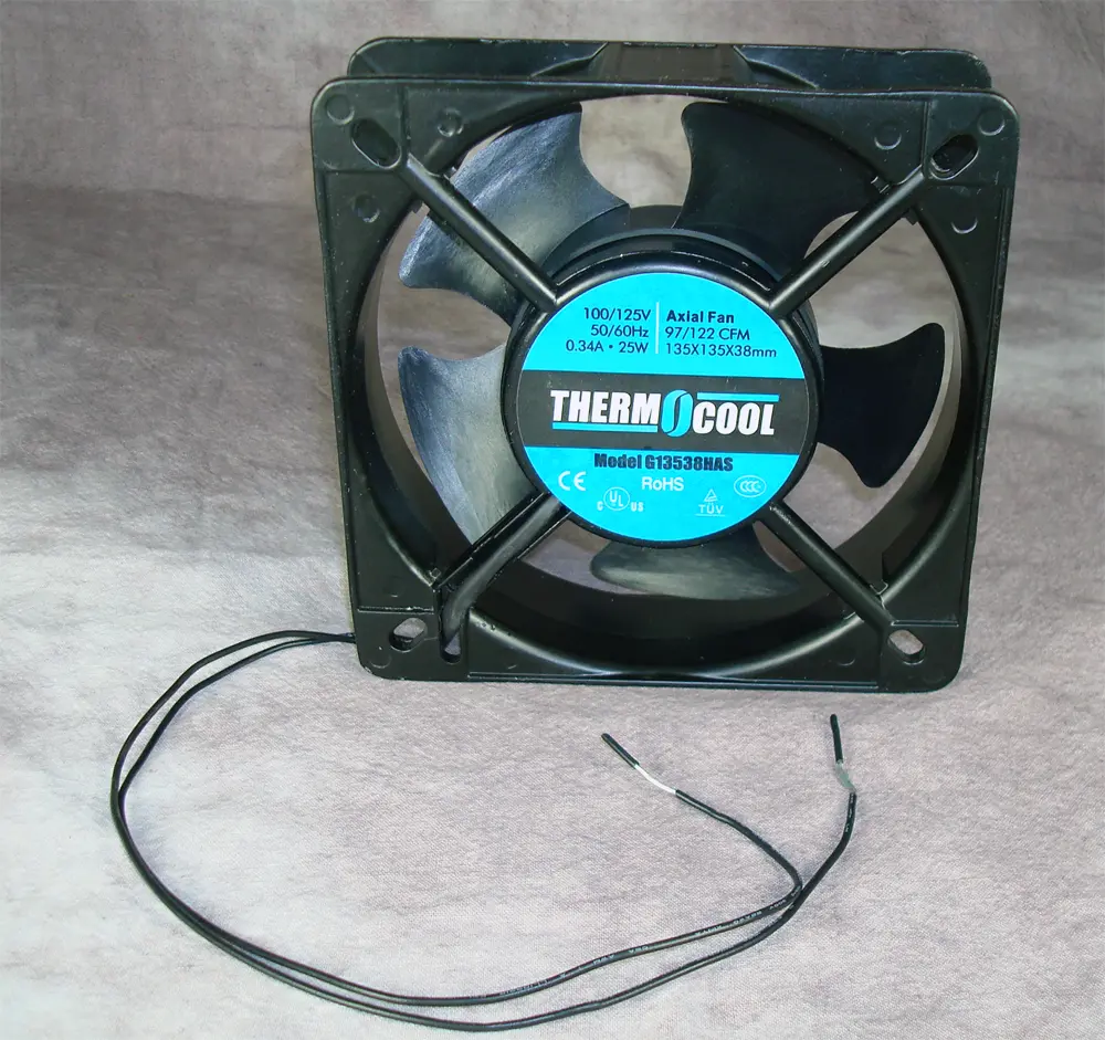 AC FAN 135 X 135 X 38MM, SLEEV