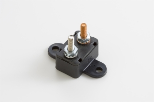 AUTOMOTIVE CIRCUIT BREAKER
TYPE I - AUTOMATIC RESET-12VDC
METAL BODY - VERT. BRACKET
TWO 10-32 STUDS - 0.66 / 0.56 IN.