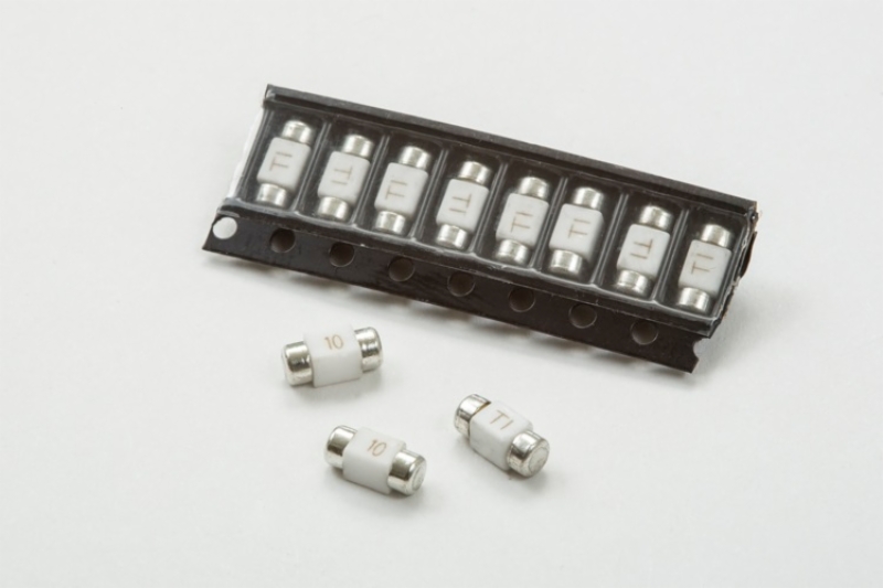 TCM500mA SMD FUSE TIMEDELAY 6125 SIZE (2.7 x 6.1 mm) CERAMIC BODY